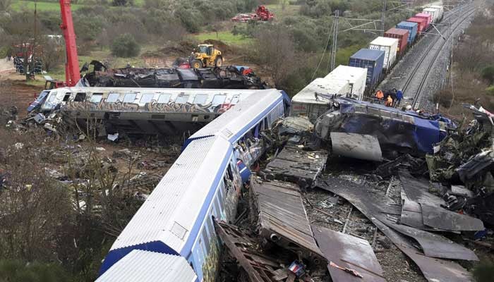 Transport Minister resigns after train accident