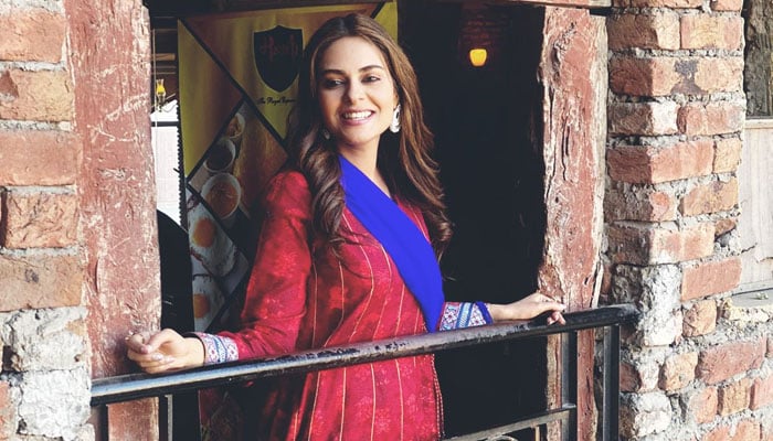 Popularity of Amar Khan in Geo Drama Serial 'Heer Da Hero' Popularity of Amar Khan in Geo Drama Serial 'Heer Da Hero'