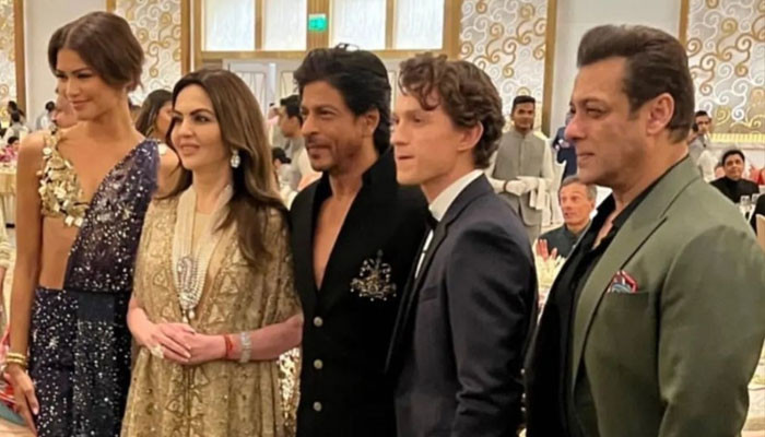 Photo of Shahrukh Khan and Salman Khan with Tom Holland and Zendaya went viral