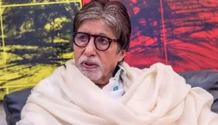 Amitabh Bachchan returns to work injured after a short break Amitabh Bachchan, file photo