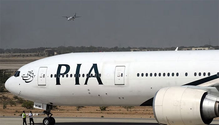 Extraordinary delay in departure of PIA flight from Lahore to Madinah, passengers protest —1 file photo