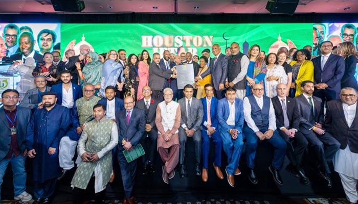 Holding the largest Houston Iftar dinner in America