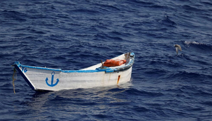 Italy, 2 dead, 20 missing after migrant boat sinks File photo