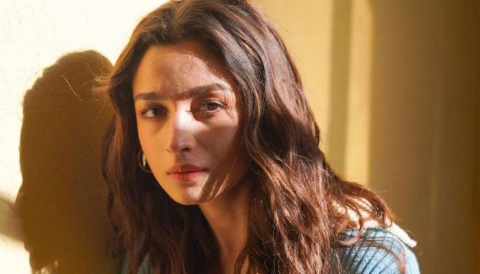 Why did Alia Bhatt spend the night crying with her mother and sister? Alia Bhatt, file photo