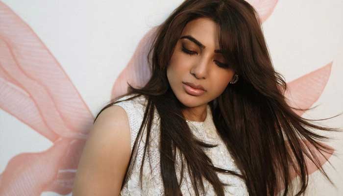 Samantha Prabhu fell ill, unable to speak Samantha Prabhu fell ill, unable to speak