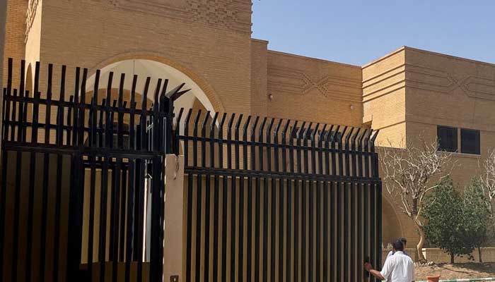 The doors of the Iranian embassy are being opened.
