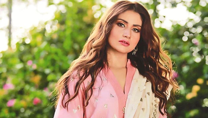 Why Anam Tanveer did not become famous like Mahira Khan and Saba Qamar?