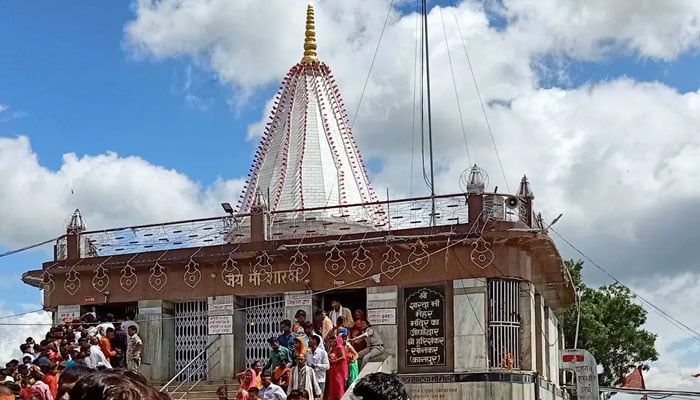 Orders issued to expel 2 Muslim employees who have been working in the temple for 35 years Photo courtesy of Indian Media