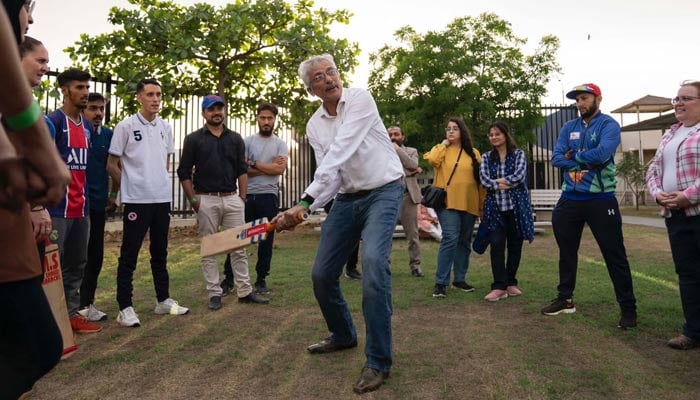 Karachi: Cricket activity at US Consulate