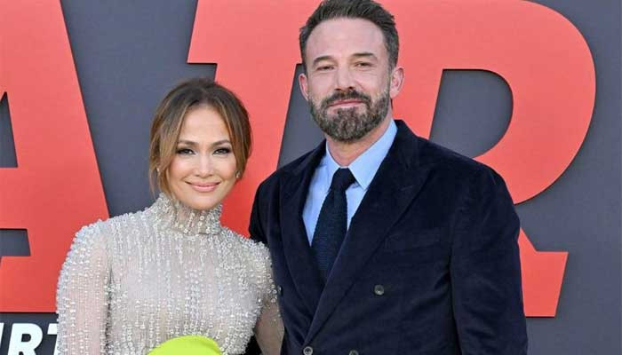 Jennifer looks young because of exercise rather than diet control, Ben Affleck