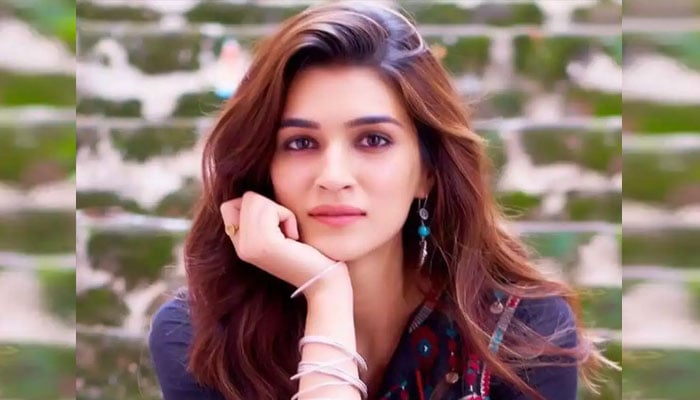 Video of Kriti Sanon playing with baby girl in plane goes viral Kriti Sanon— File photo