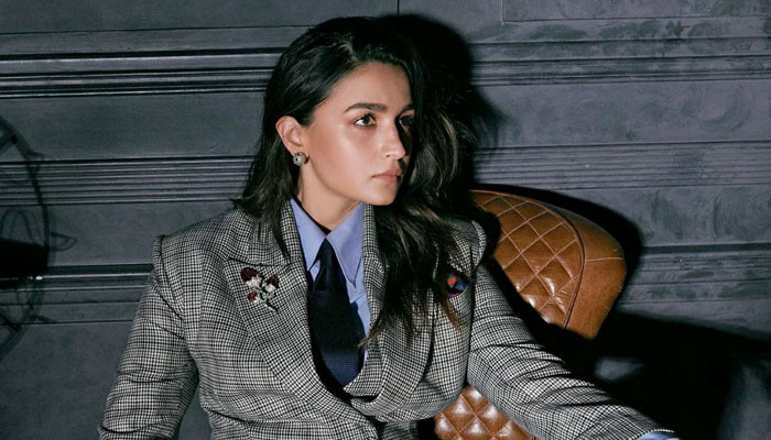 Alia Bhatt is hard to recognize because of her new style