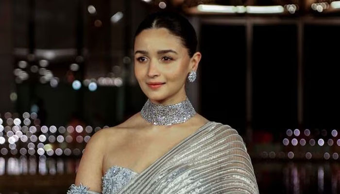 Alia Bhatt won the best actress award