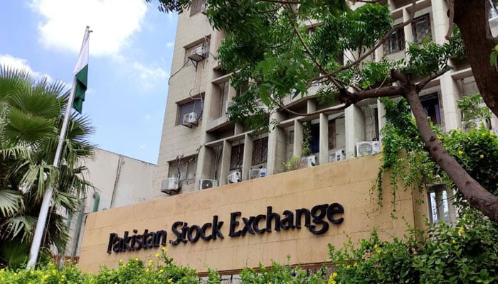 The PSX 100 index rose 116 points The PSX 100 index rose 116 points