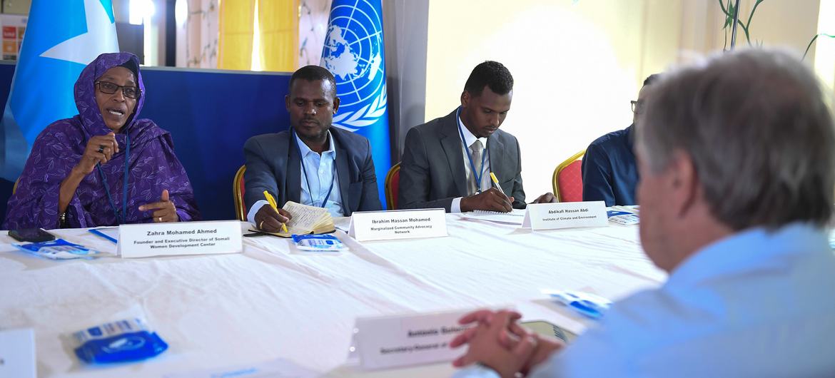 UN Secretary-General António Guterres meets with representatives of Somali civil society organisations in Mogadishu. UN Secretary-General António Guterres meets with representatives of Somali civil society organisations in Mogadishu.