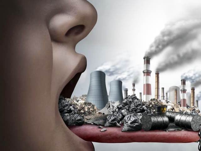 Even spending just three years in polluted air can increase the risk of lung cancer.  Photo: File 