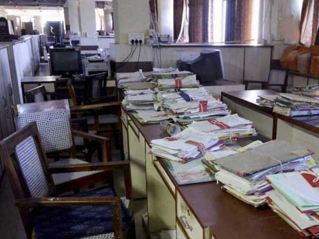 Pakhtunkhwa financial crisis;  Ban on renovation in offices of government officials