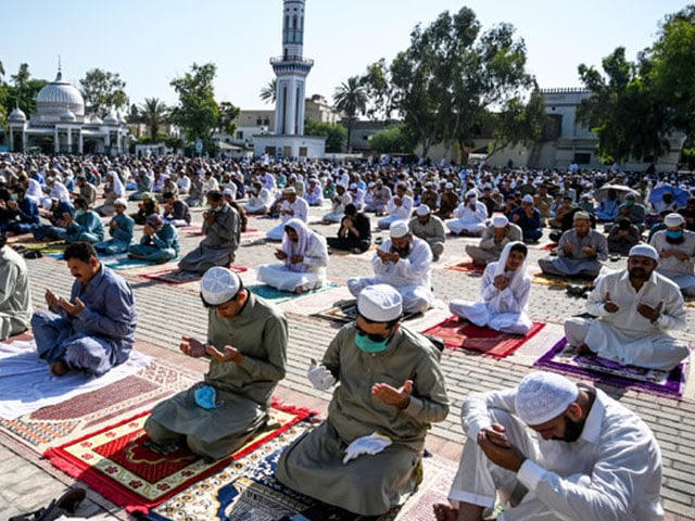 In Sindh, precautionary measures are being taken to prevent corona virus on Eid-ul-Fitr