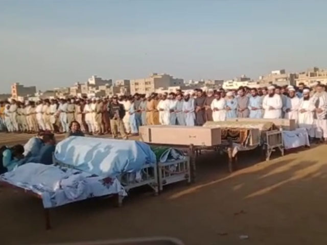 Funeral prayers of 8 out of 9 friends who died in Thatta accident