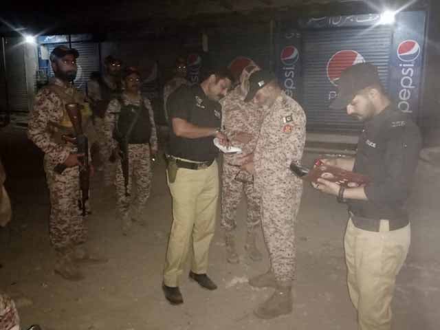 Police and Rangers search operation in Karachi, 9 Afghans in custody