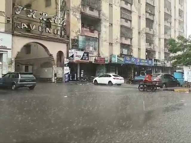 Once again rain started in Karachi