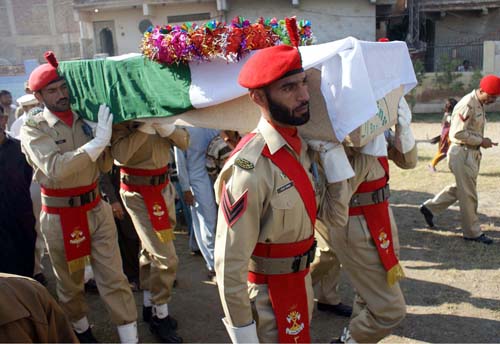 4 soldiers of Pakistan Army who were martyred on Pakistan-Iran border have been laid to rest