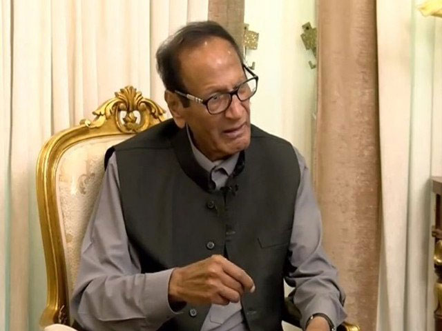 Chaudhry Shujaat's advice to politicians to meet to solve the country's problems