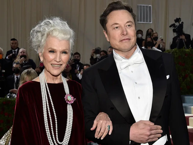 Elon Musk's 74-year-old mother received an honorary Ph.D