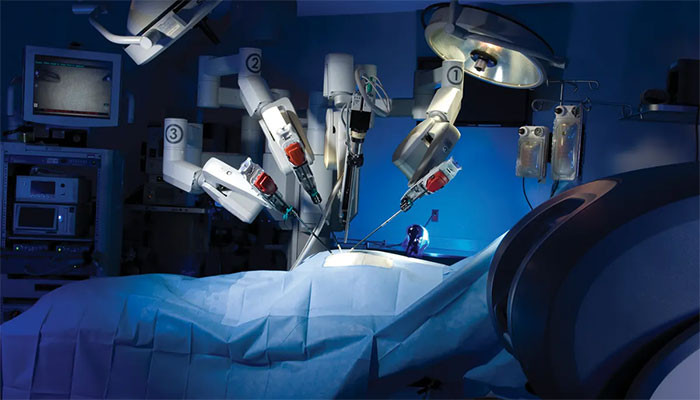 First successful robotic surgery at Pakistan Kidney and Liver Transplant Institute