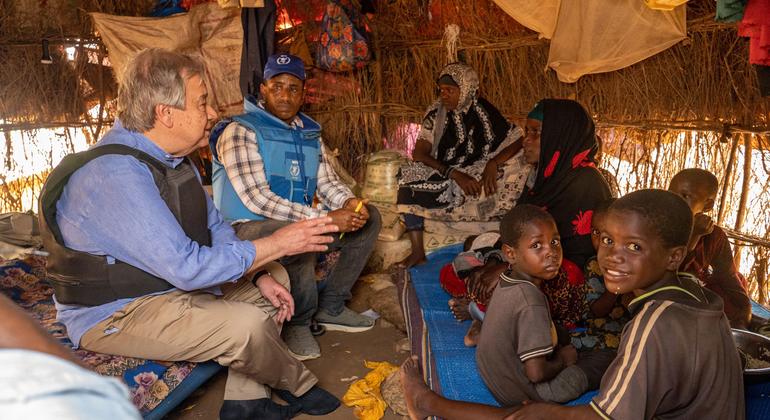 In Mogadishu, UN chief urges ‘massive international support’ for Somalia