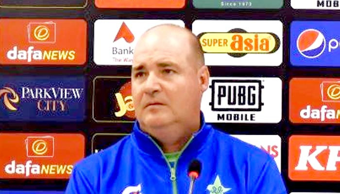 My feelings are with Pakistan cricket, Mickey Arthur