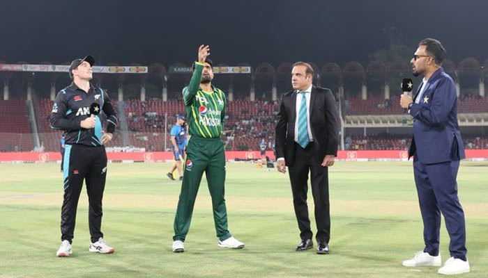 New Zealand won the toss and elected to bat