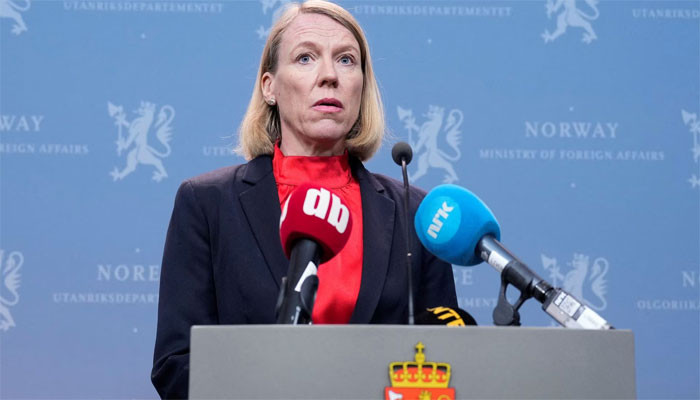 Norway expels 15 Russian diplomats