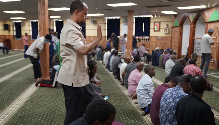 Permission to give the call to prayer 5 times in the mosques of the American city of Minneapolis