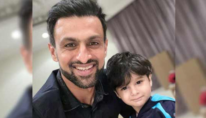 Shoaib Malik became a 'child' with his son