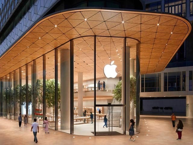 The CEO of Apple, inaugurated the first 'Apple Store' in India