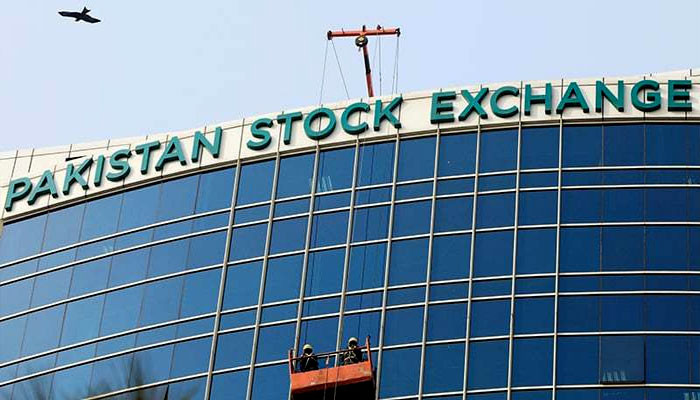 The PSX 100 index fell 31 points