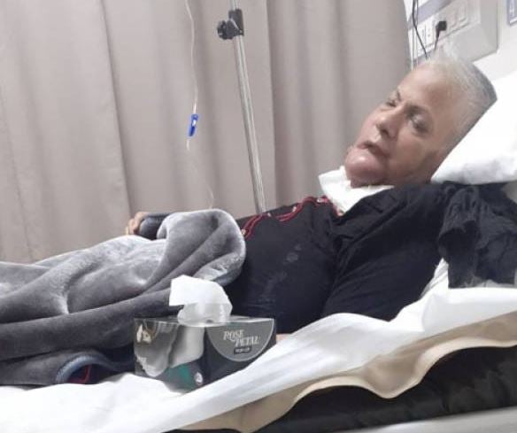 The well-known stage actress of the past, Zamrad Khan, was diagnosed with cancer