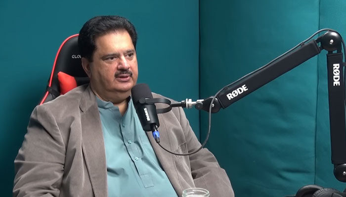 Using inappropriate words on the podcast, Nabil Gabol continues to show