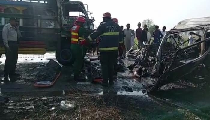 Van, truck caught fire after collision, 7 people died