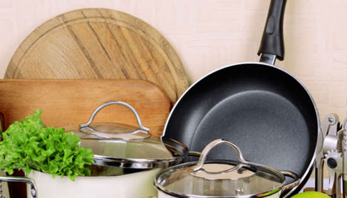 Which items used in the kitchen can cause cancer?