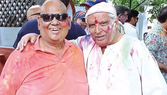 Javed Akhtar explained the reason behind the failure of Satish Kaushik's production company File photo