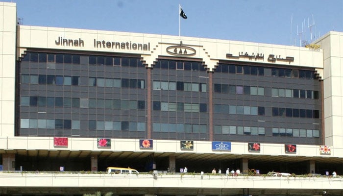 FIA immigration operations at Karachi Airport, 5 accused including British citizen arrested
