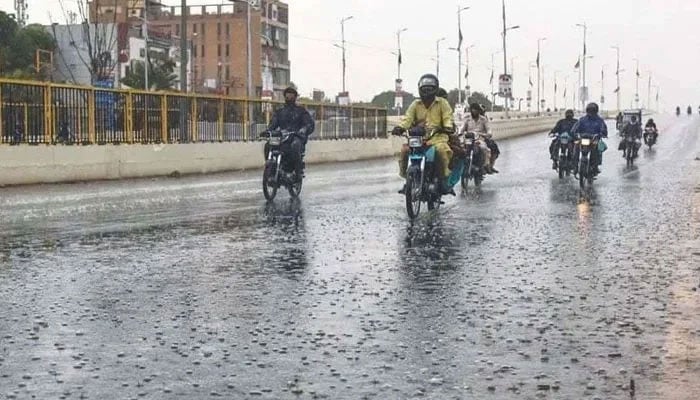 Chance of rain in Karachi this evening or night File photo