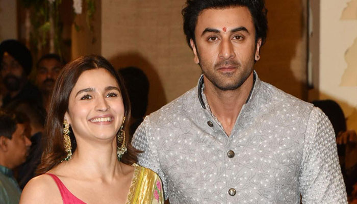 Why did Alia Bhatt compare Ranbir Kapoor with Sonam Kapoor?