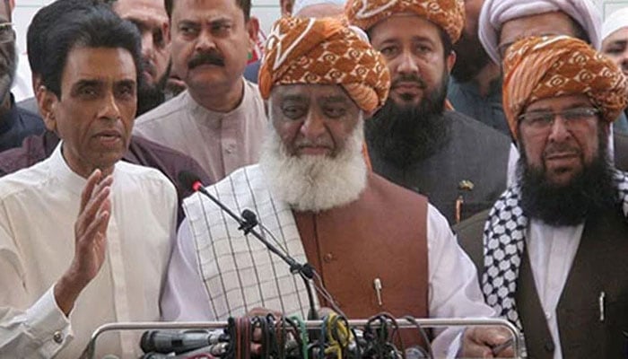 Abdul Ghafoor Haidari's contact with Khalid Maqbool Siddiqui, invitation to participate in the sit-in Abdul Ghafoor Haidari's contact with Khalid Maqbool Siddiqui, invitation to participate in the sit-in