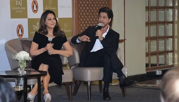 Shahrukh forgot Gauri's age, wife had to correct it Shahrukh forgot Gauri's age, wife had to correct it