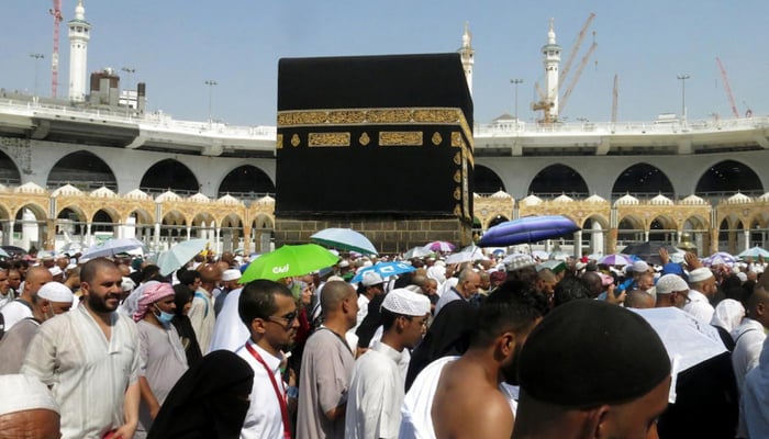 More than 12 thousand people will go for Hajj from Tehran File photo