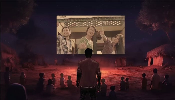 After completing 20 years in the music industry, Ali Zafar presents the song 'Chal Dil Mere' once again Screen grab