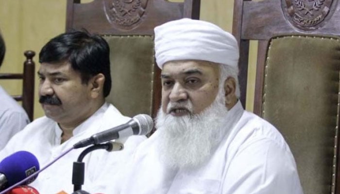 Not the party, Imran Khan should be banned, Jalil Sharqpuri Jalil Sharqpuri - Photo: File